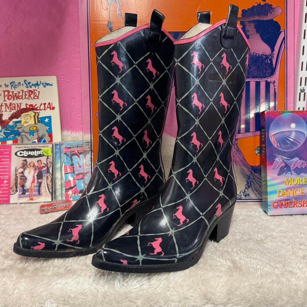 Navy blue pink bit